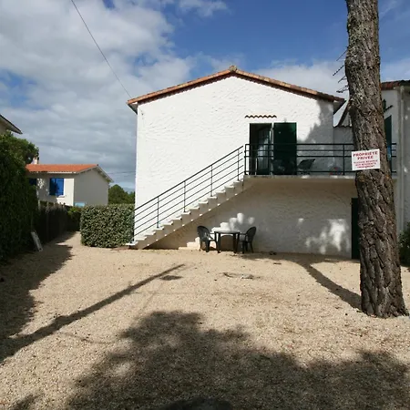 Renove 1er Etage, Proche Et Commerces, Sur - Fr-1-22-334 Апартаменты *