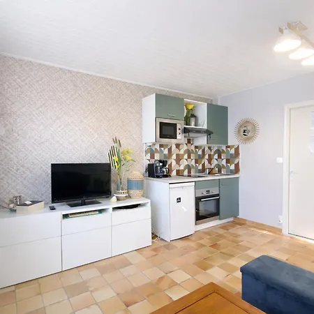 Renove 1er Etage, Proche Et Commerces, Sur - Fr-1-22-334 Апартаменты