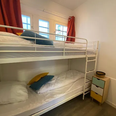 Renove 1er Etage, Proche Et Commerces, Sur - Fr-1-22-334 La Tranche-sur-Mer