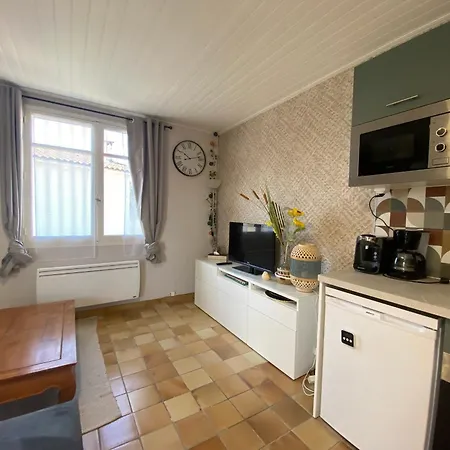 Renove 1er Etage, Proche Et Commerces, Sur - Fr-1-22-334 La Tranche-sur-Mer