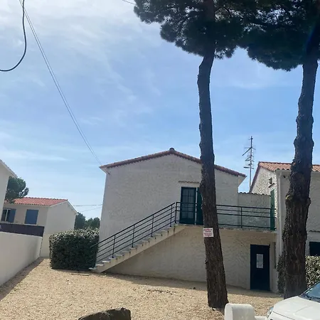 Renove 1er Etage, Proche Et Commerces, Sur - Fr-1-22-334 * La Tranche-sur-Mer