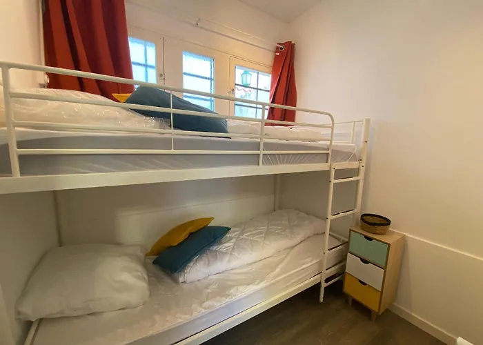 Renove 1er Etage, Proche Et Commerces, Sur - Fr-1-22-334 La Tranche-sur-Mer