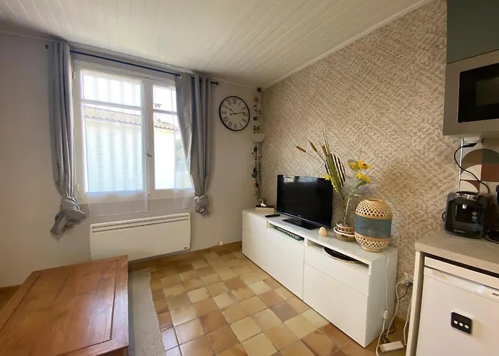 Renove 1er Etage, Proche Et Commerces, Sur - Fr-1-22-334 La Tranche-sur-Mer