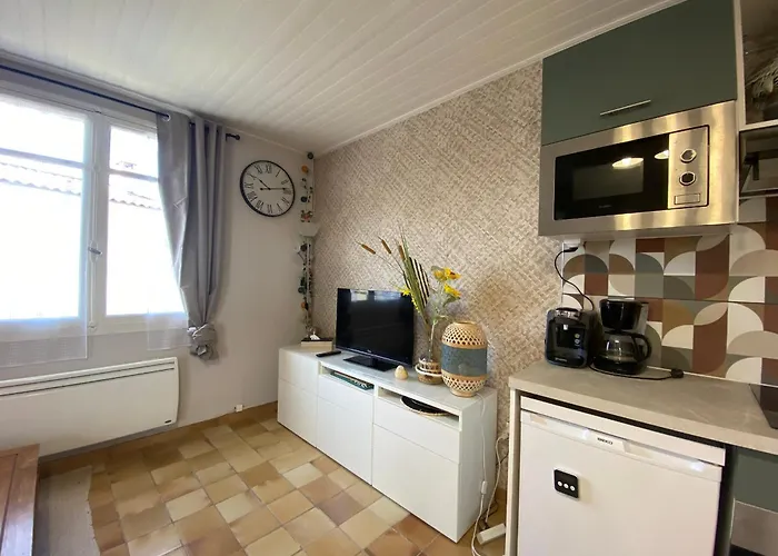 Apartment Renove 1er Etage, Proche Et Commerces, Sur - Fr-1-22-334 La Tranche-sur-Mer